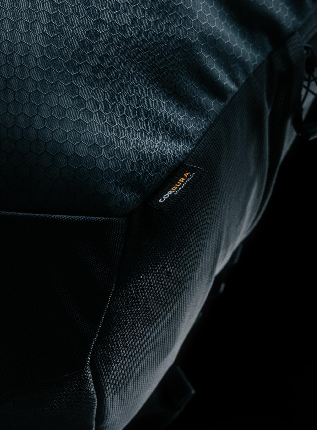 PHANTOM 25L BACKPACK - Image 11
